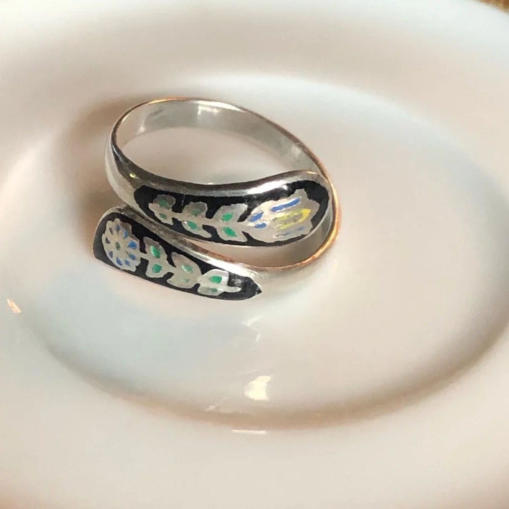 Vintage Enameled Cloisonné Flowers Sterling Wrap Silver Ring